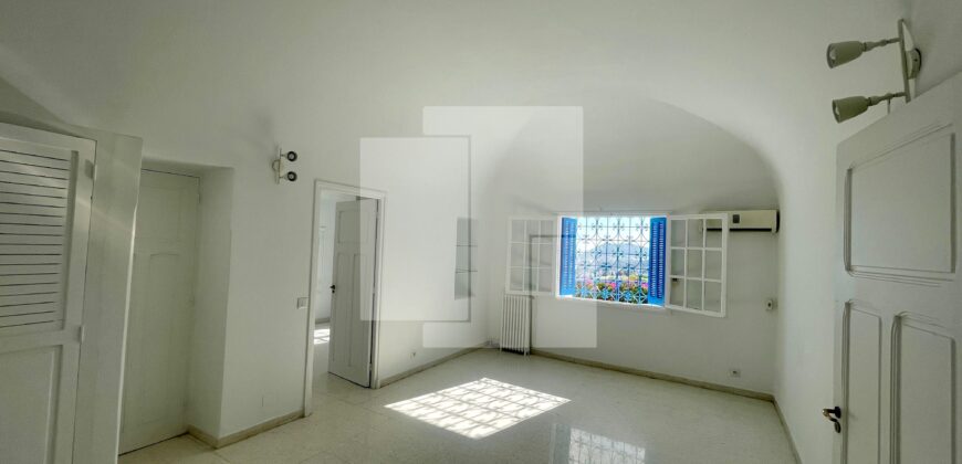 Villa S+3 de charme avec vue sur mer, Gammarth supérieur