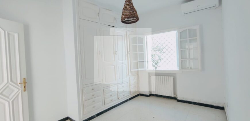 Villa de plain-pied S+3, Carthage Byrsa