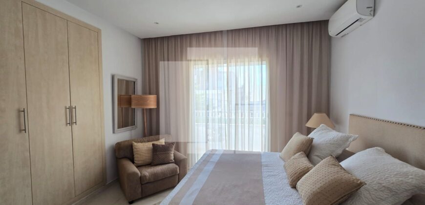 Villa jumelée S+4 avec piscine, La Marsa