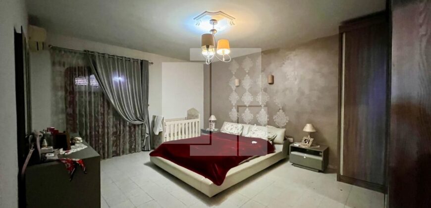 Villa S+8 avec piscine, Marsa Nassim