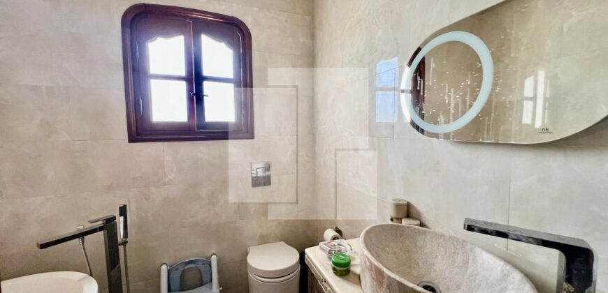 Villa S+8 avec piscine, Marsa Nassim