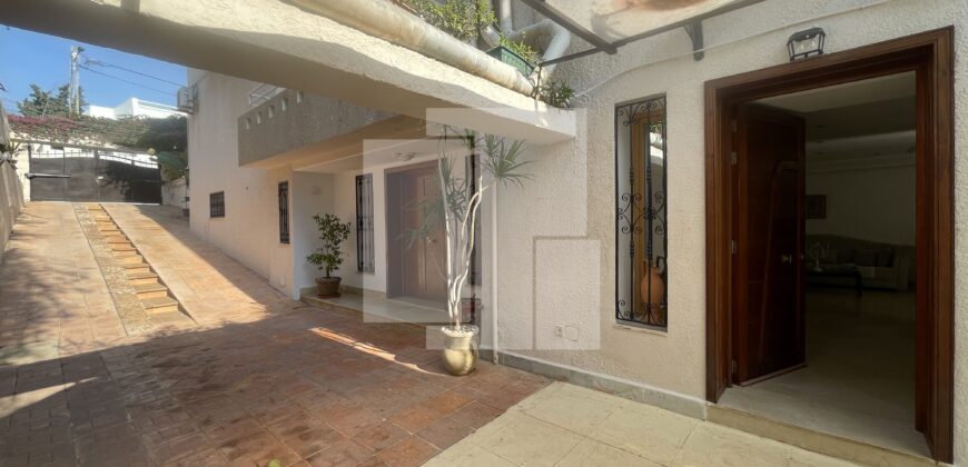 Rez-de-chaussée S+4 avec piscine, Gammarth supérieur