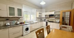 Rez-de-chaussée-de villa S+3 meublé, Carthage