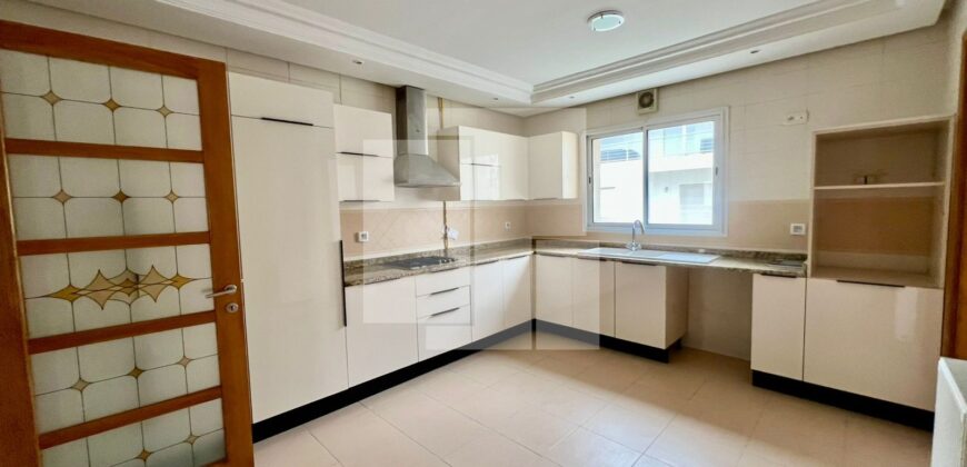 Superbe Appartement S+4, Lac 2