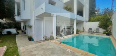 Rez-de-chaussée de villa S+3 avec piscine, Gammarth supérieur