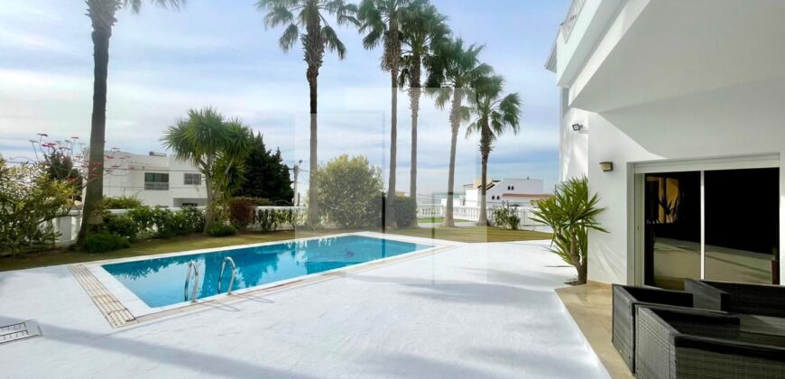 Villa S+4 moderne avec piscine, Gammarth supérieur