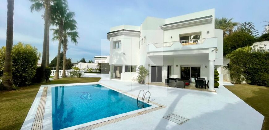 Villa S+4 moderne avec piscine, Gammarth supérieur