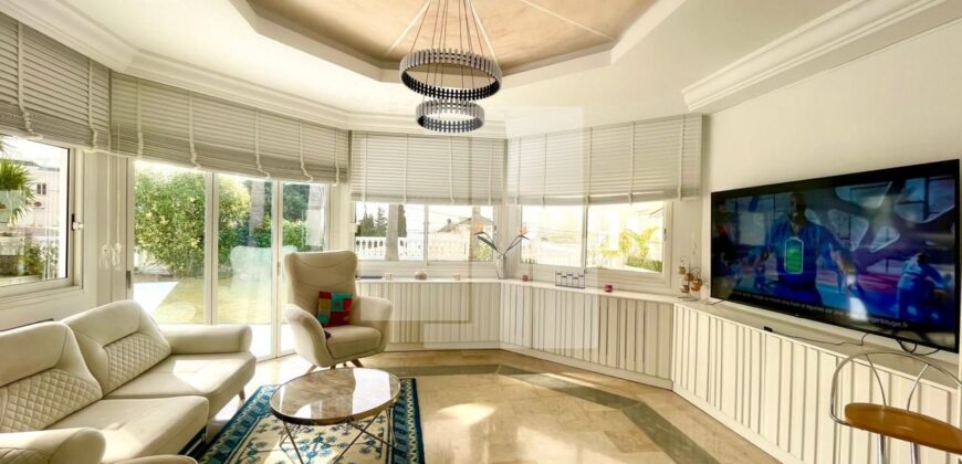 Villa S+4 moderne avec piscine, Gammarth supérieur