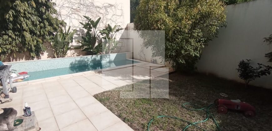 Villa S+4 avec piscine, Gammarth