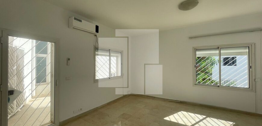 Villa S+6 avec piscine, La Marsa