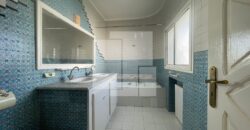 Villa S+6 avec piscine, La Marsa