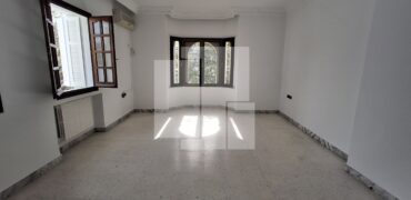 Etage de villa S+3 avec une terrasse, Carthage