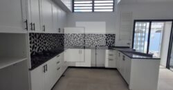 Villa S+5 nouvellement construite, Ain Zaghouen