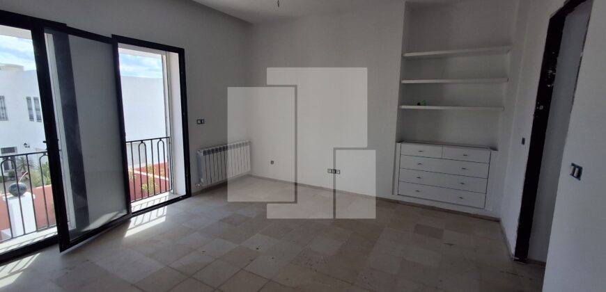 Villa S+5 nouvellement construite, Ain Zaghouen