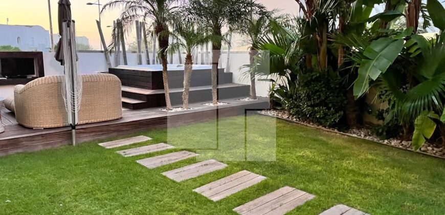 Appartement S+3 au rez-de-chaussée avec jardin, Marina Gammarth