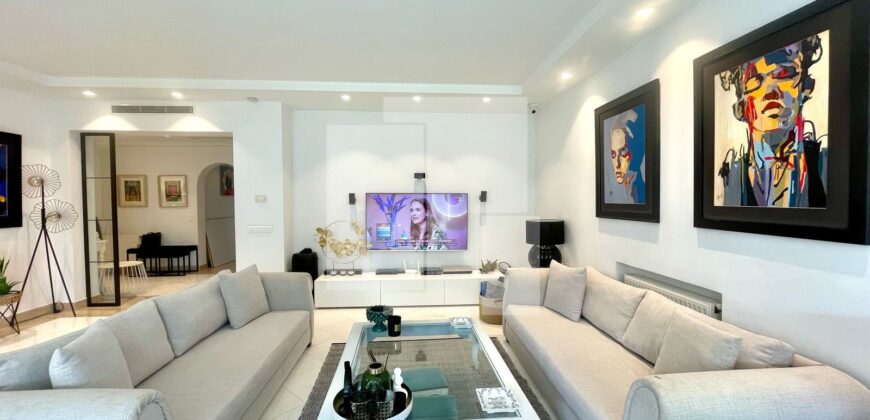 Appartement S+3 au rez-de-chaussée avec jardin, Marina Gammarth