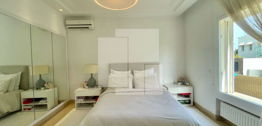 Appartement S+3 au rez-de-chaussée avec jardin, Marina Gammarth