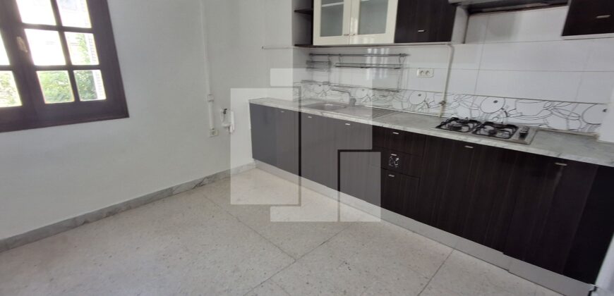 Etage de villa S+3 avec une terrasse, Carthage