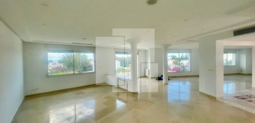Villa S+5 avec vue sur mer, Gammarth supérieur