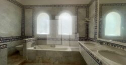 Villa S+5 avec vue sur mer, Gammarth supérieur