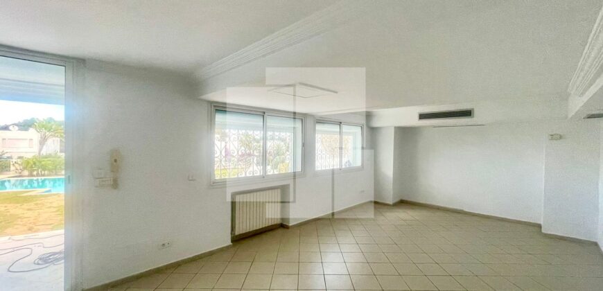 Villa S+5 avec vue sur mer, Gammarth supérieur