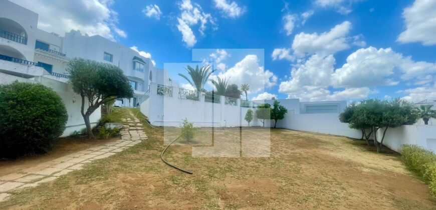 Villa S+5 avec vue sur mer, Gammarth supérieur