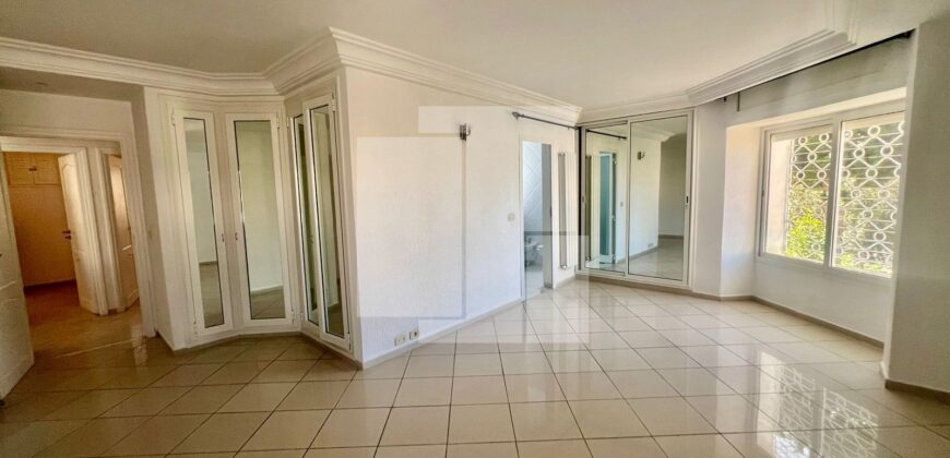 Villa de plain pied S+3 avec vue mer, Marsa corniche