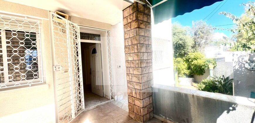 Villa de plain pied S+3 avec vue mer, Marsa corniche