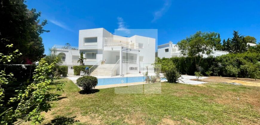 Villa S+5 avec piscine, Gammarth supérieur