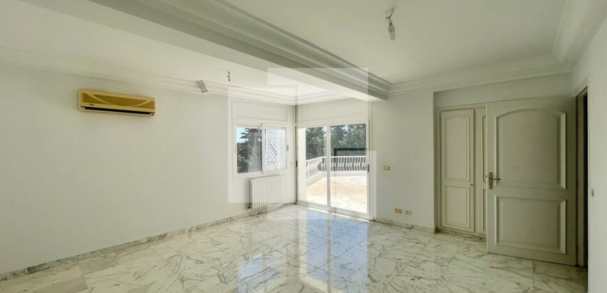 Villa S+5 avec piscine, Gammarth supérieur