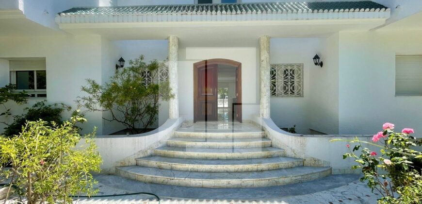 Villa S+5 avec piscine, Gammarth supérieur