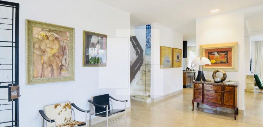 Exceptionnelle villa contemporaine avec piscine, Menzah 4