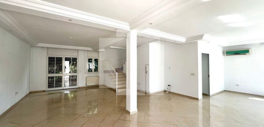 Villa S+4 avec jardin, Marsa Corniche