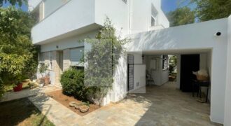 Villa S+4 avec piscine, Gammarth