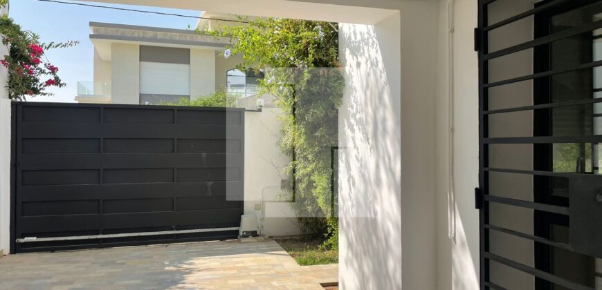 Villa S+4 avec piscine, Gammarth