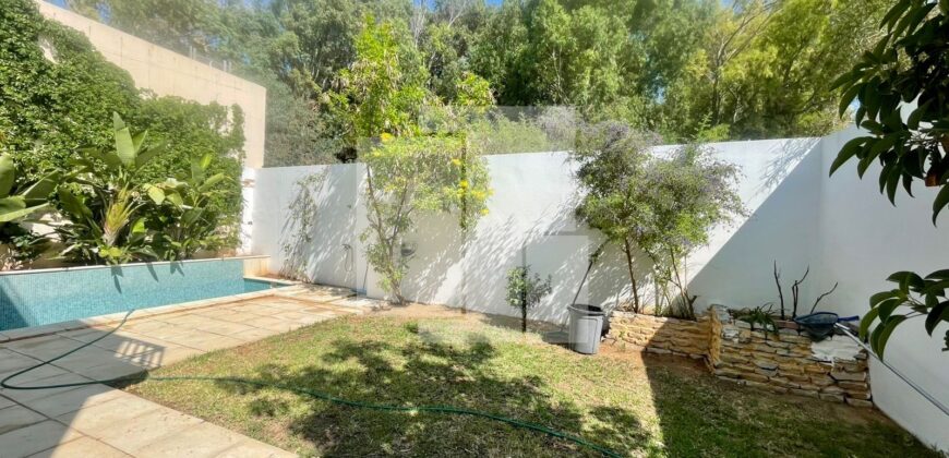 Villa S+4 avec piscine, Gammarth