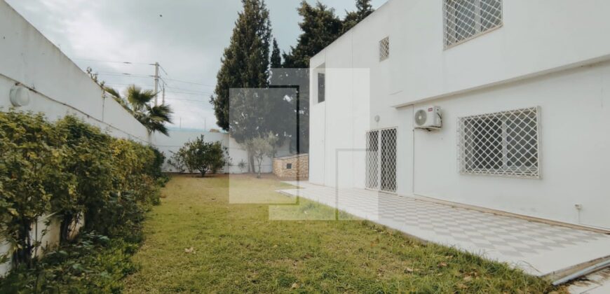 Villa spacieuse avec jardin, Carthage
