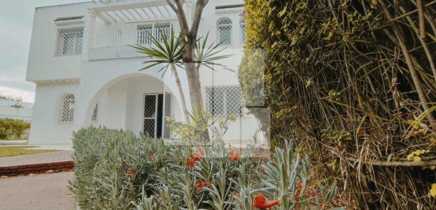 Villa spacieuse avec jardin, Carthage