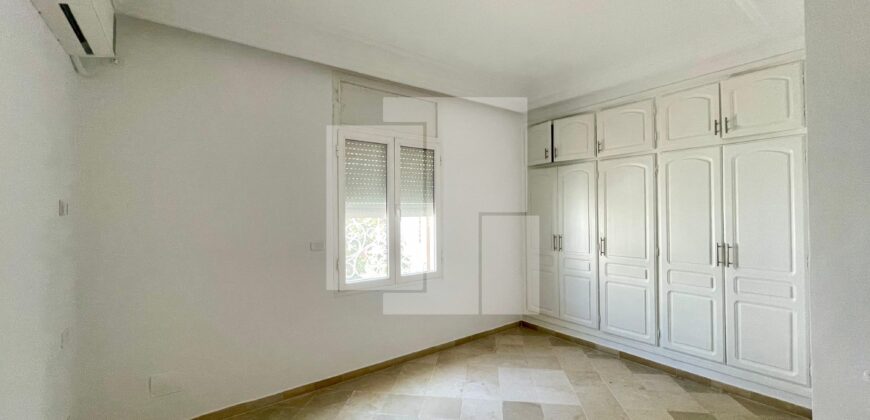 Rez-de-chaussée de villa S+3, Gammarth village