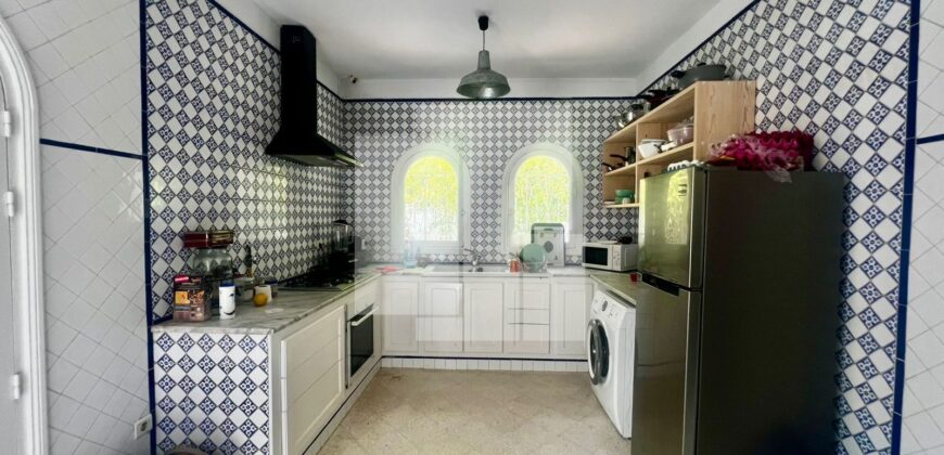 Villa S+5 meublé avec jardin,Marsa saada
