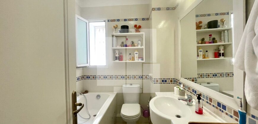 Duplex S+3 vide avec terrasse, Gammarth Supérieur