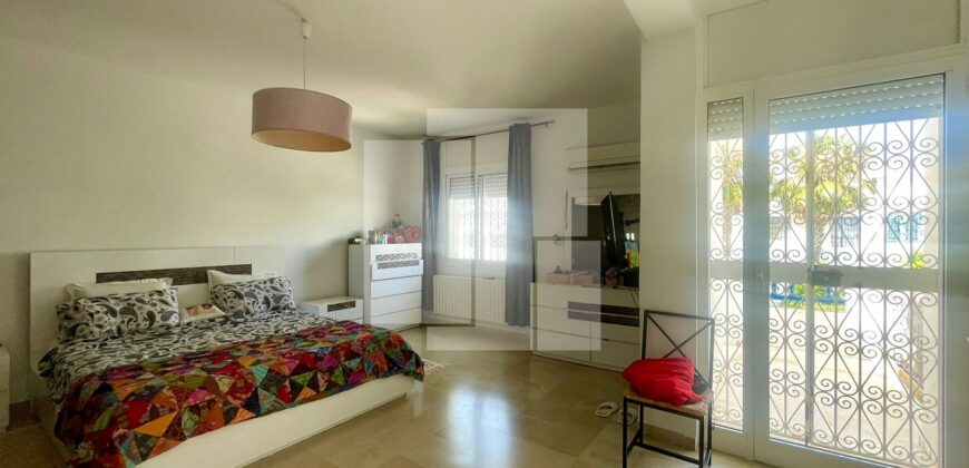 Duplex S+3 vide avec terrasse, Gammarth Supérieur