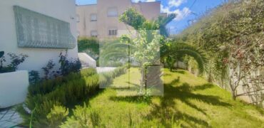 Rez de chaussée S+3 avec jardin,Marsa Riadh
