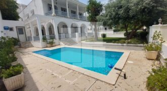 Villa S+5 avec piscine et vue mer,Marsa Corniche