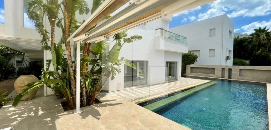 Villa S+4 moderne avec piscine, Gammarth supérieur