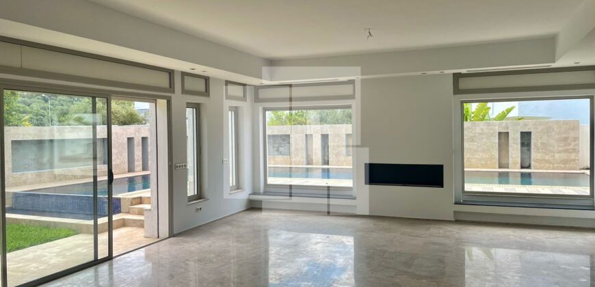 Villa S+4 moderne avec piscine, Gammarth supérieur