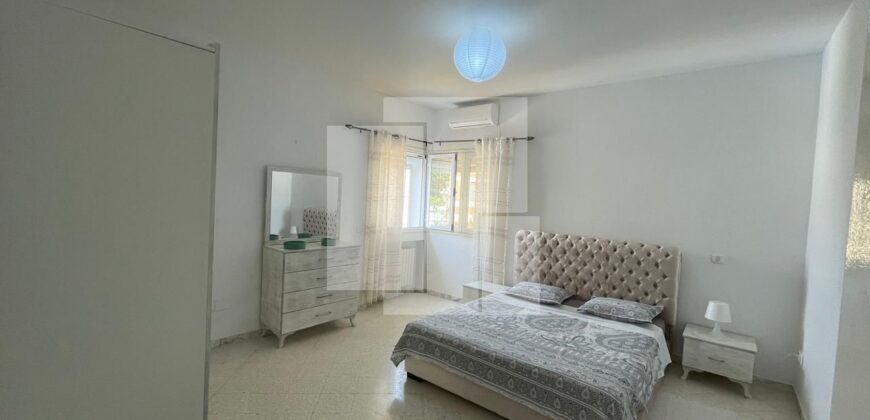 Etage de villa semi meublé S+4, Sidi Bou Saïd