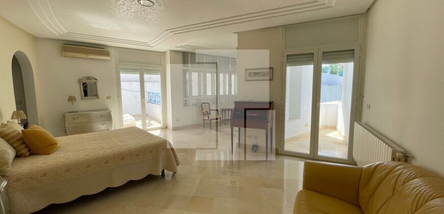Villa S+6 meublé avec piscine, Sidi Bou Saïd