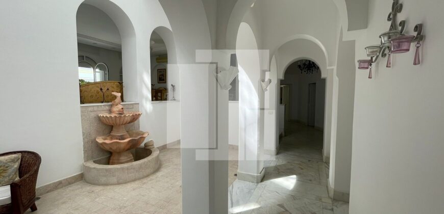 Villa S+6 meublé avec piscine, Sidi Bou Saïd