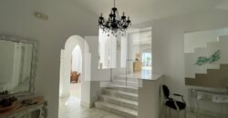 Villa S+6 meublé avec piscine, Sidi Bou Saïd